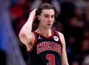 开云体育平台APP-公牛核心受伤不利于球队伤愈复出期待带领球队前行的简单介绍