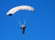 开云体育直播-利拉德关键战再显杀手本色，76人团队发力收割鹈鹕迎连胜