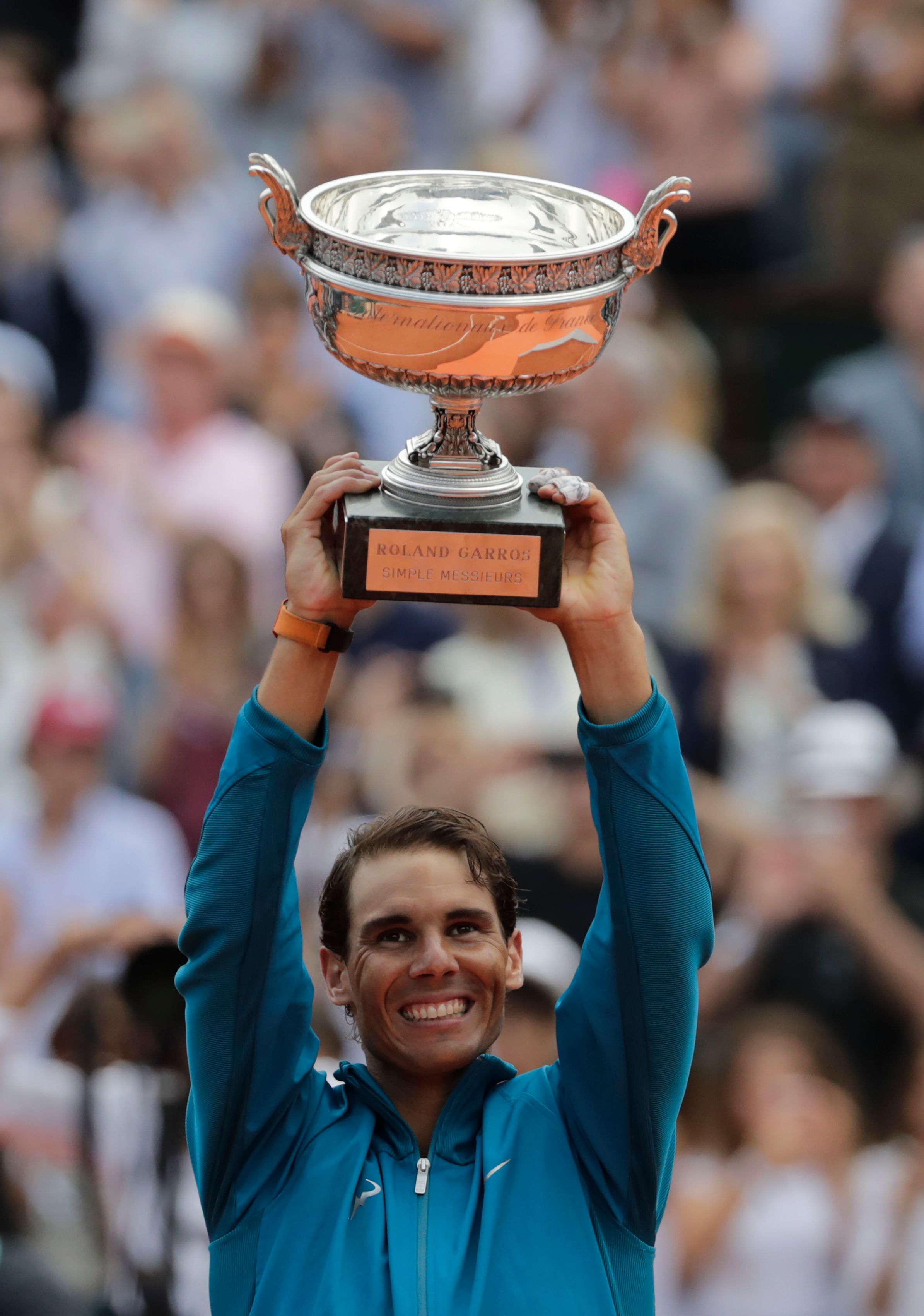 关于法网鏖战年终总决赛，纳达尔惊艳四座的信息