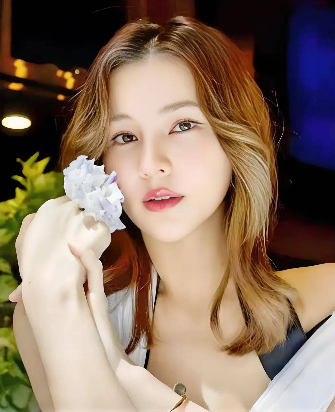 关于泰国球队惊艳表现，成功杀入淘汰赛的信息