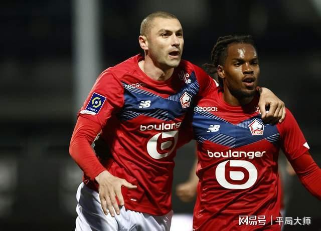 里尔队技艺高超,带领球队取胜 里尔队技艺高超,带领球队取胜