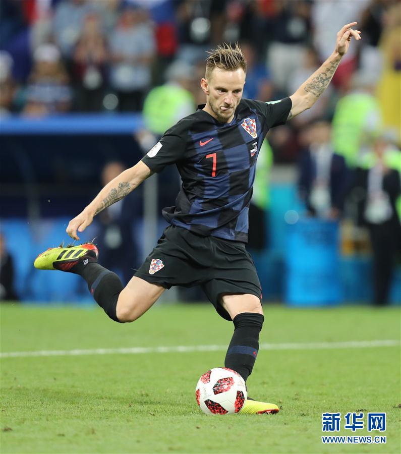 关于克罗地亚队在客场比赛中遭遇困难，客观分析成败原因的信息