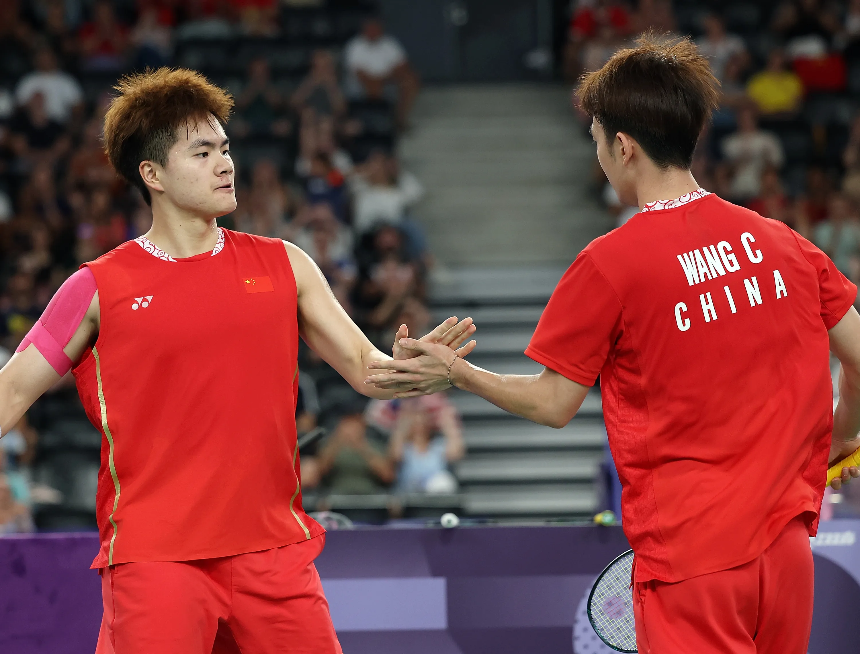 关于中国羽毛球队逆转日本羽毛球队，安赛龙三分雨点燃全场的信息