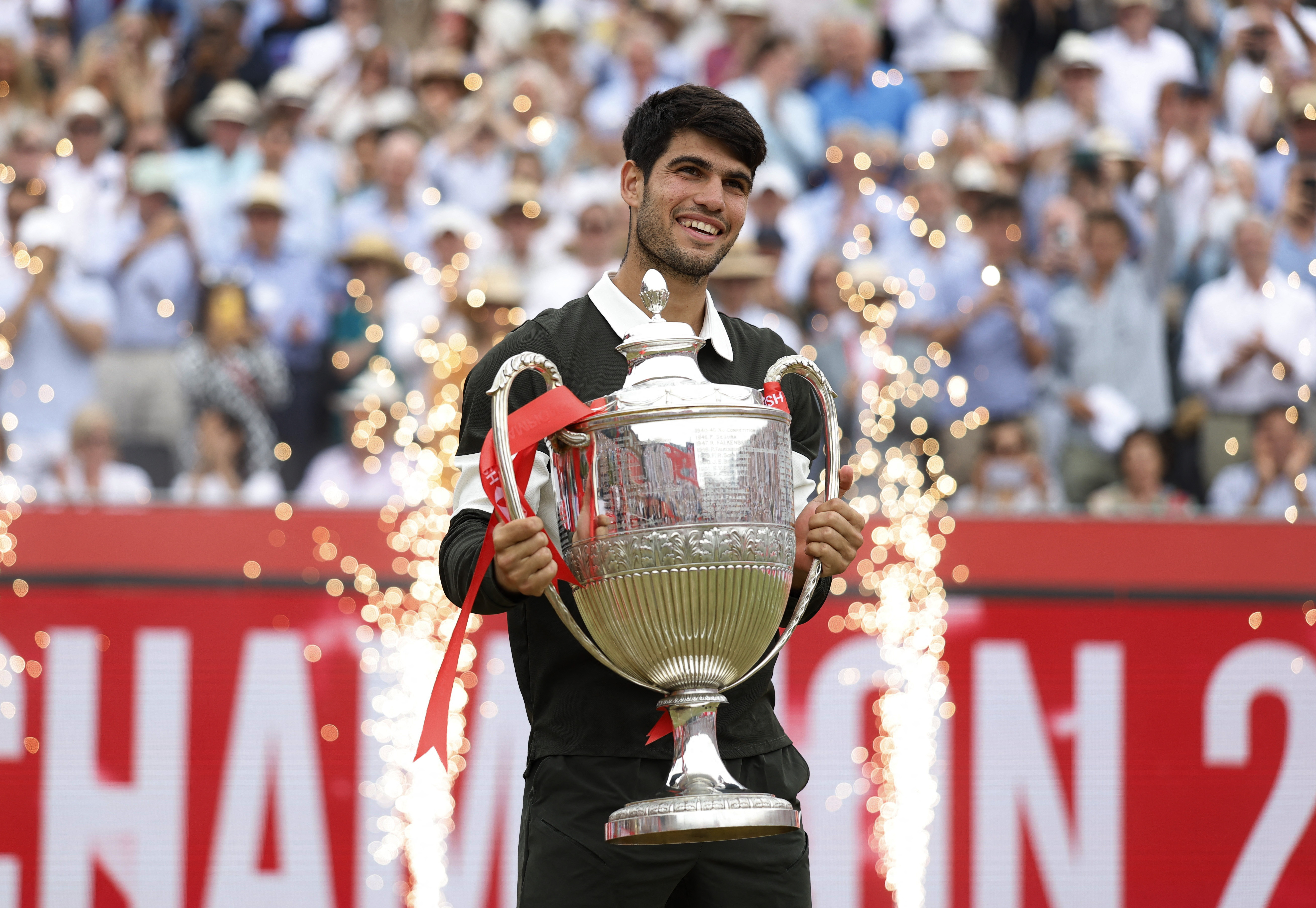 年终总决赛力克拉沃尔杯,阿尔卡拉斯惊艳四座的简单介绍 年终总决赛力克拉沃尔杯,阿尔卡拉斯惊艳四座的简单介绍